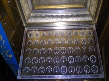 Moaste la Manastirea Sfintei Cruci, Oradea, alaturi de ale altor 49 de sfinti